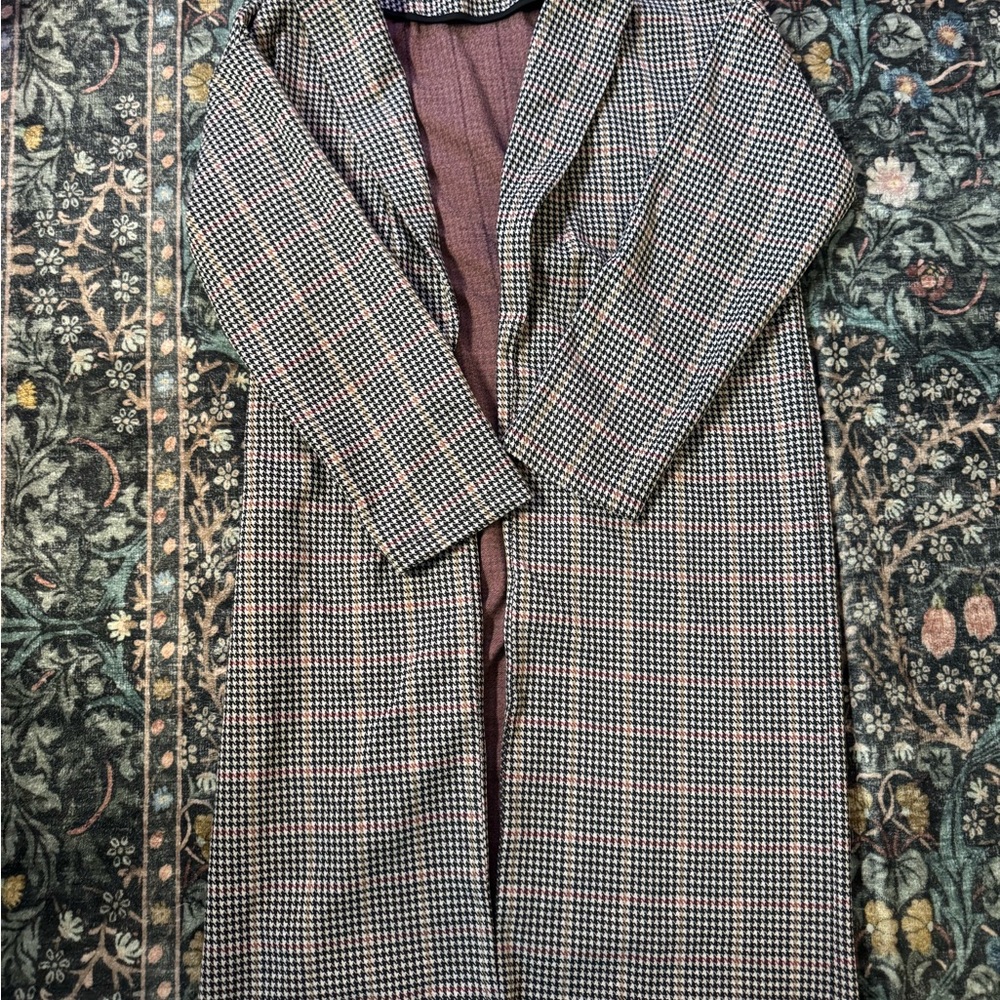 Timing Black and White Houndstooth Trench Coat